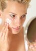 Как правильно наносить крем на лицо и шею? 