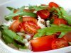 Как приготовить салат с помидорами, зеленью и моцареллой?