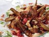 Как приготовить запеченная с грушами утка с соусом из вишни и портвейна?
