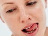 Какие признаки сухости во рту и чем это опасно?