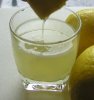 Какие средства для ухода за кожей рук можно сделать из лимона?