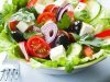 Как быстро приготовить вкусный салат из свежих овощей? 